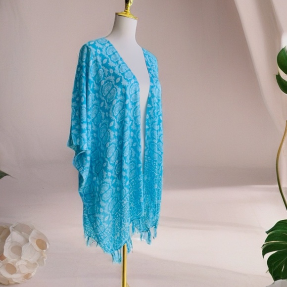 0130/ Blue & White Cardigan Outer, Rayon Top - Picture 4 of 7